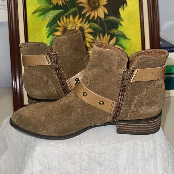 Crown Vintage 9M Roberta Tan Camel Brown Suede Leather Moto Ankle Booties - Picture 6 of 10